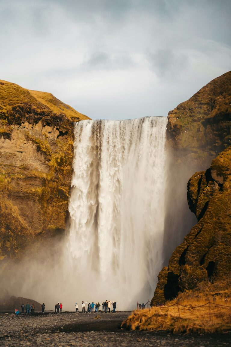 Sunday, 22 March 2026 – Hvítá Wakes to Fully Overcast Skies, −3.9 °C and a Light Breeze