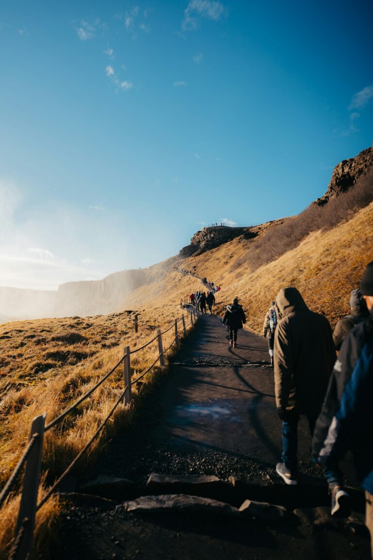 March 16, 2026 – Hvítá Greets You with a Crisp –3 °C Morning and Light Cloud Cover