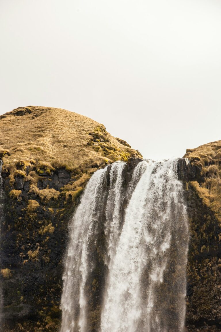 March 9, 2026 – Stykkishólmur Wakes to Overcast Skies, Light Drizzle and a Chilly 1.7 °C Coastal Breeze