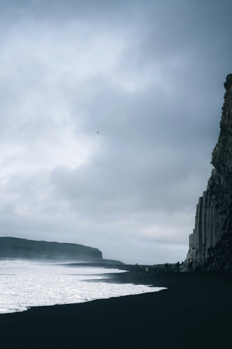 March 18, 2026 – Calm, Overcast Skies and –0.8 °C This Evening in Ísafjörður