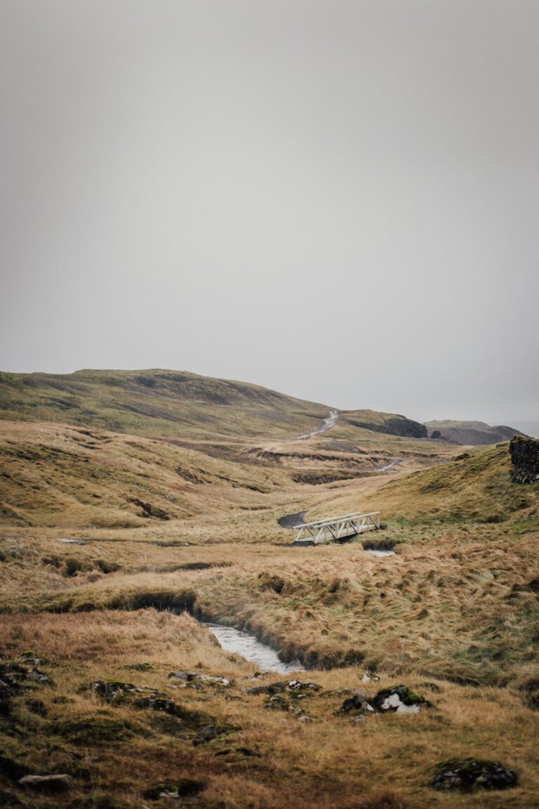 April 20, 2026 – Calm, Cloud-Covered Spring Day in Hvítá with 1.6 °C Temperatures