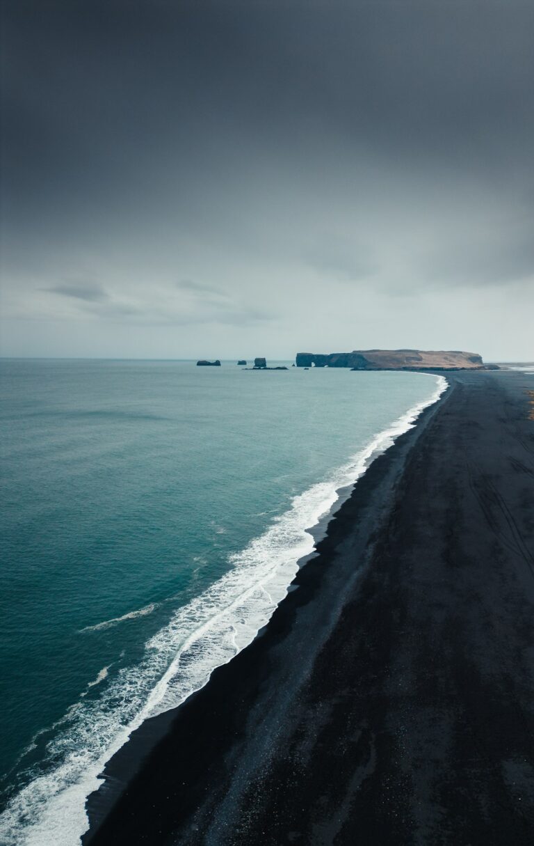 April 30, 2026 – Overcast Skies, 5.3 °C and Gusty Winds in Stykkishólmur