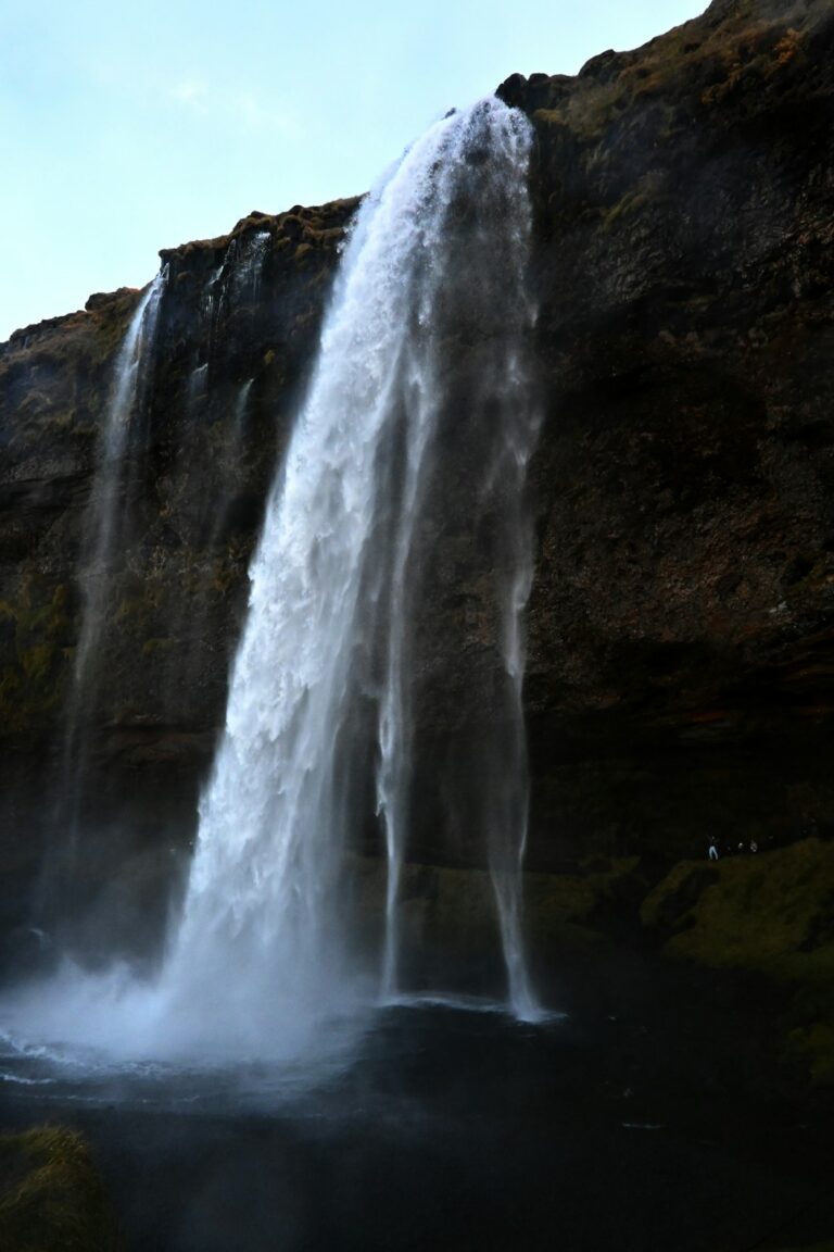 April 27, 2026 – Cloudy 8 °C with Light Drizzle and Brisk Winds in Stykkishólmur