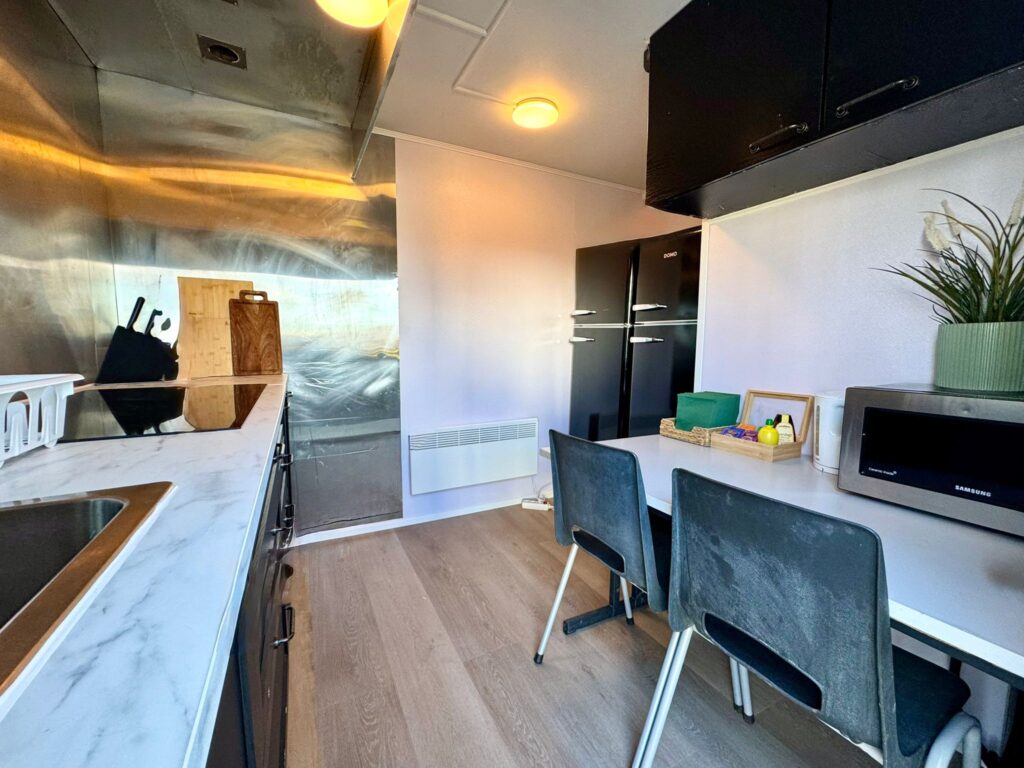 Hvítá Trucks by Ourhotels — photo 12