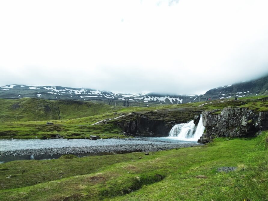 Staying Safe Near Icebergs